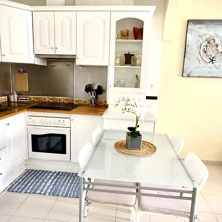 Infinity Sea & Pool Oasis By Deihu Experiences