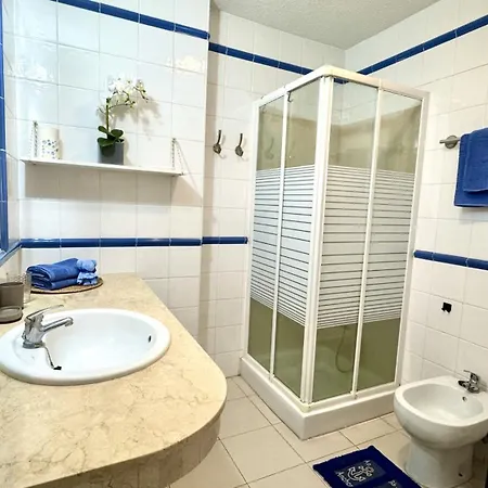 Infinity Sea & Pool Oasis By Deihu Experiences Арона