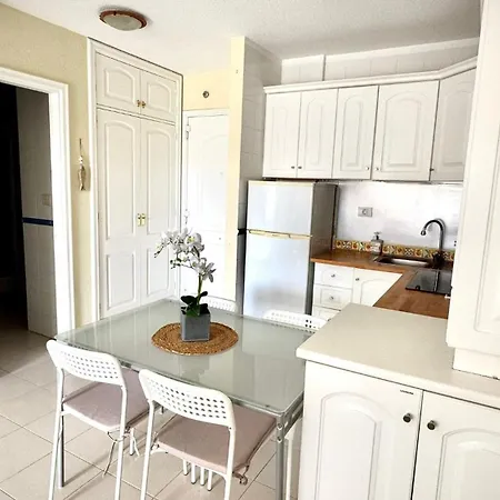 Infinity Sea & Pool Oasis By Deihu Experiences