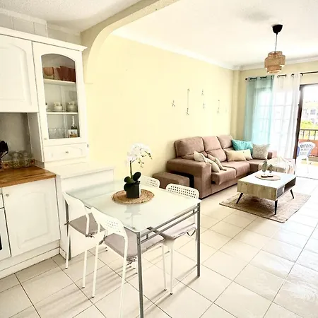 Infinity Sea & Pool Oasis By Deihu Experiences