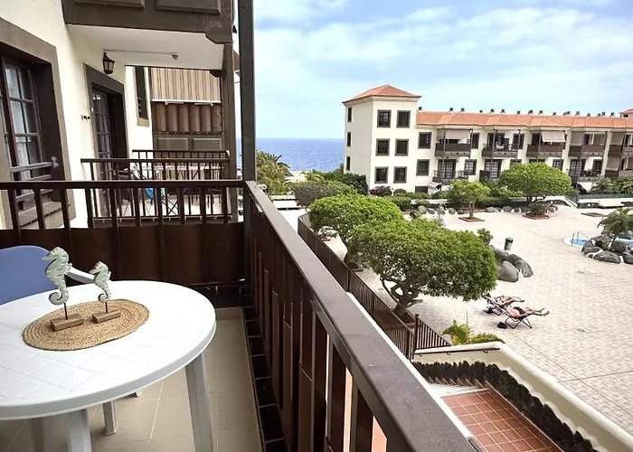 Infinity Sea & Pool Oasis By Deihu Experiences