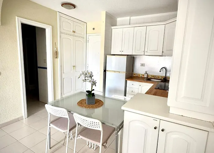 Infinity Sea & Pool Oasis By Deihu Experiences